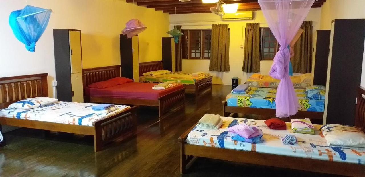 1981 Guest House Ipoh Eksteriør billede