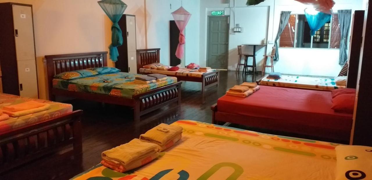 1981 Guest House Ipoh Eksteriør billede