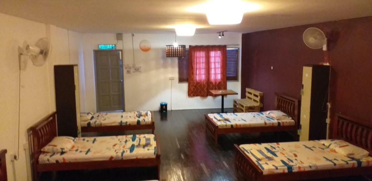 1981 Guest House Ipoh Værelse billede